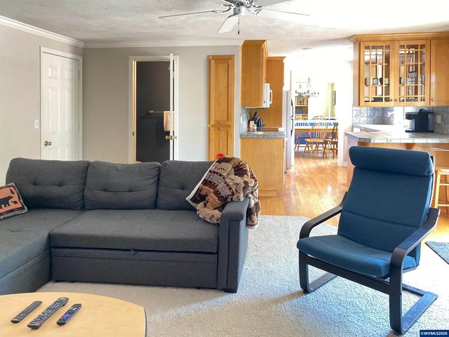 1716 Lincoln St NW, Albany, OR 97321