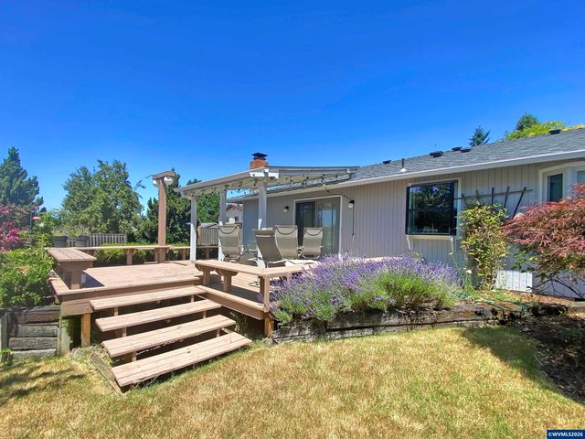 1716 Lincoln St NW, Albany, OR 97321