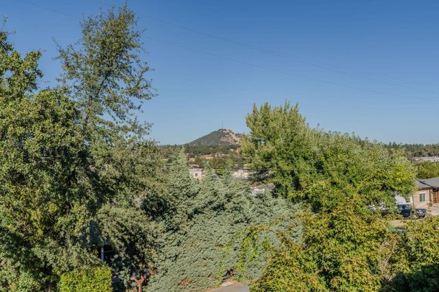 509 Perry St, Jackson, CA 95642