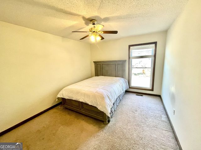 2677 Deerfield Circle SW, Marietta, GA 30064