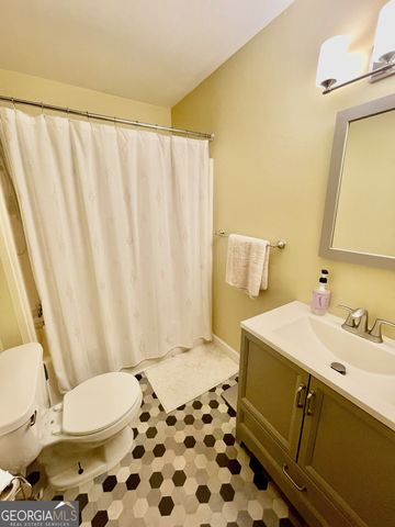2677 Deerfield Circle SW, Marietta, GA 30064