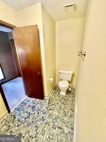 2677 Deerfield Circle SW, Marietta, GA 30064