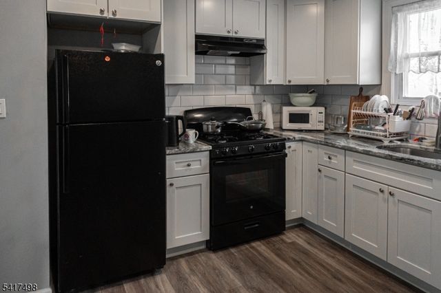 15 Lakeview Pl, Verona Twp., NJ 07044