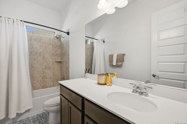 292 WOODS OF BOERNE BLVD, Boerne, TX 78006