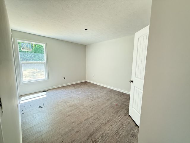 1145 Stewart Ln, Estill Springs, TN 37330