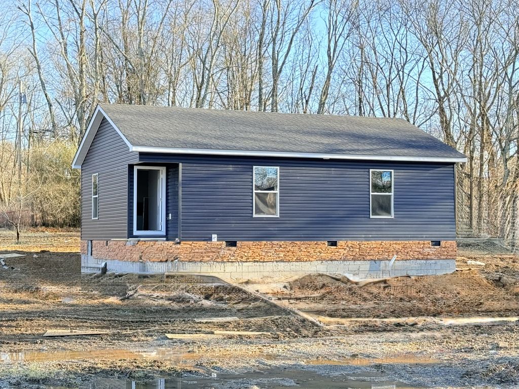 1145 Stewart Ln, Estill Springs, TN 37330