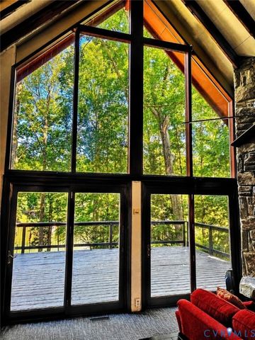 206 Lake Caroline Dr, Ruther Glen, VA 22546