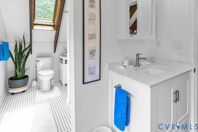 206 Lake Caroline Dr, Ruther Glen, VA 22546