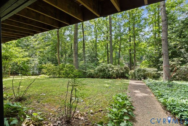 206 Lake Caroline Dr, Ruther Glen, VA 22546