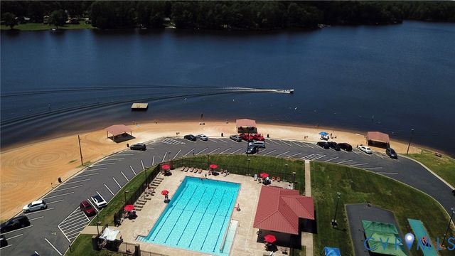 206 Lake Caroline Dr, Ruther Glen, VA 22546