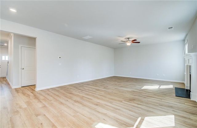 236 Chiswick Loop, Stockbridge, GA 30281