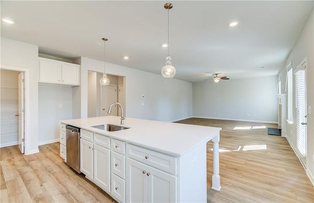 236 Chiswick Loop, Stockbridge, GA 30281