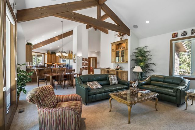 3075 NW Underhill Place, Bend, OR 97703