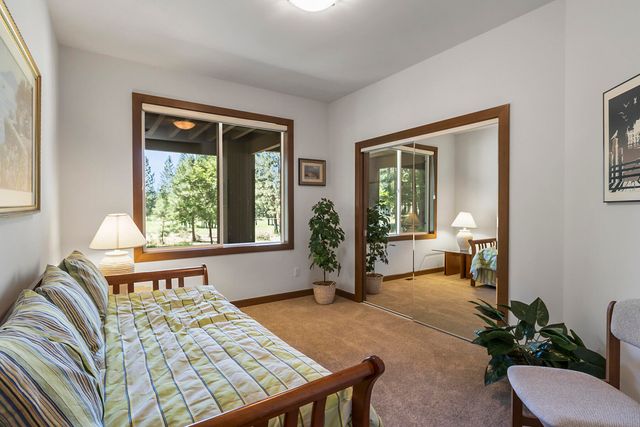3075 NW Underhill Place, Bend, OR 97703