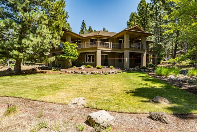 3075 NW Underhill Place, Bend, OR 97703