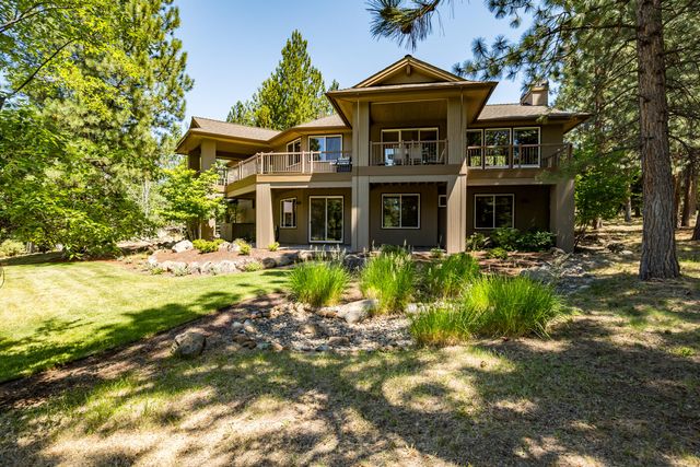 3075 NW Underhill Place, Bend, OR 97703