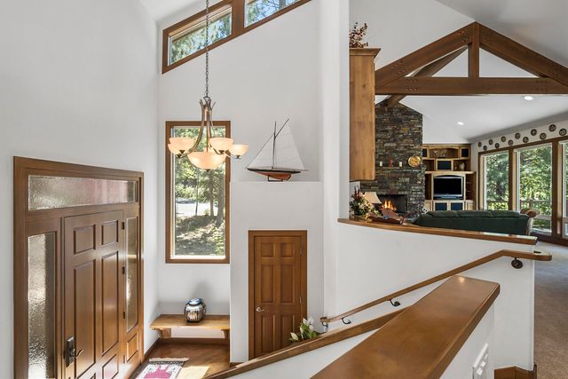 3075 NW Underhill Place, Bend, OR 97703