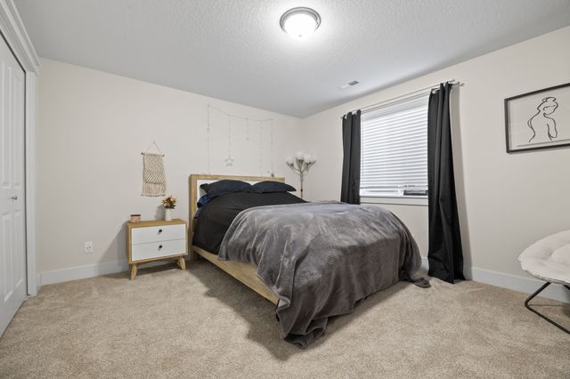 1215 Warrior Run Drive, Norwalk, IA 50211