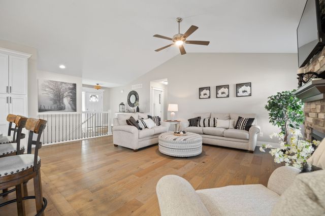 1215 Warrior Run Drive, Norwalk, IA 50211