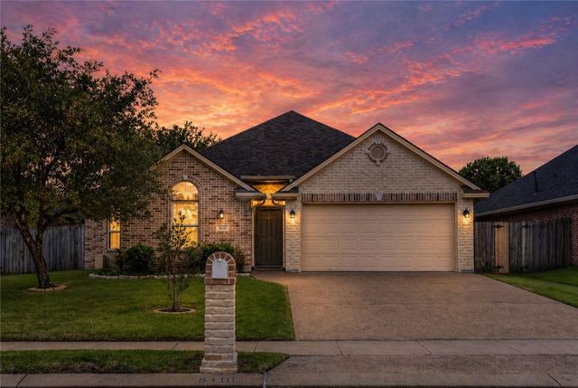 8410 Alison Avenue, College Station, TX 77845