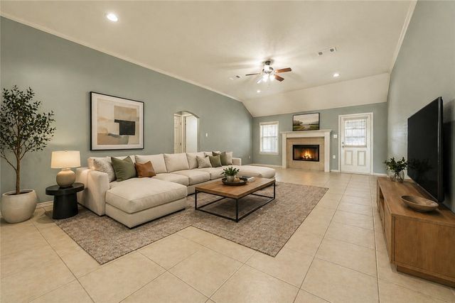 8410 Alison Avenue, College Station, TX 77845