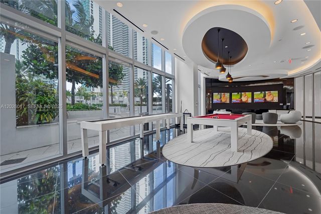 851 NE 1st Ave 4201, Miami, FL 33132