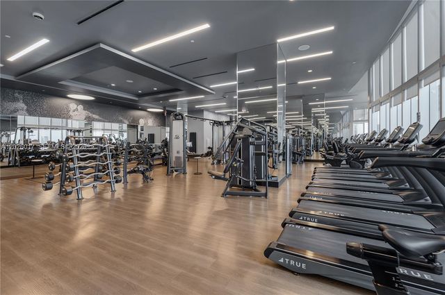 851 NE 1st Ave 4201, Miami, FL 33132