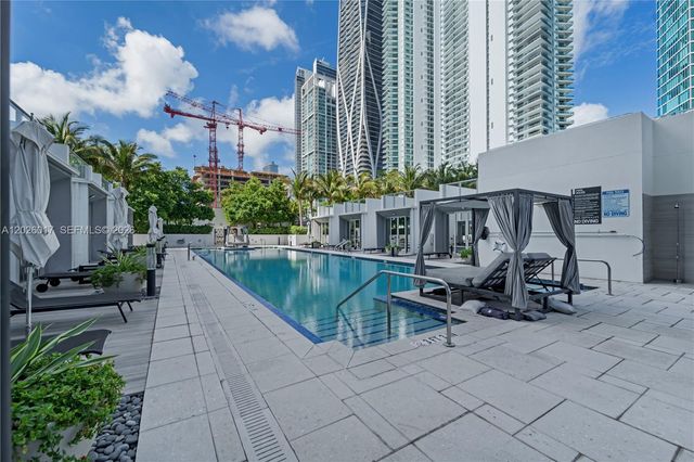 851 NE 1st Ave 4201, Miami, FL 33132