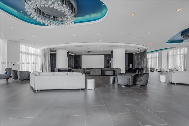 851 NE 1st Ave 4201, Miami, FL 33132