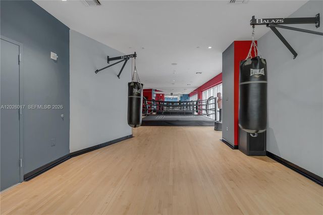 851 NE 1st Ave 4201, Miami, FL 33132