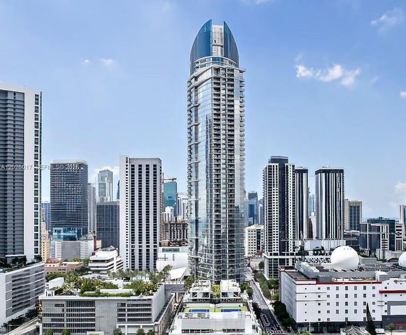 851 NE 1st Ave 4201, Miami, FL 33132