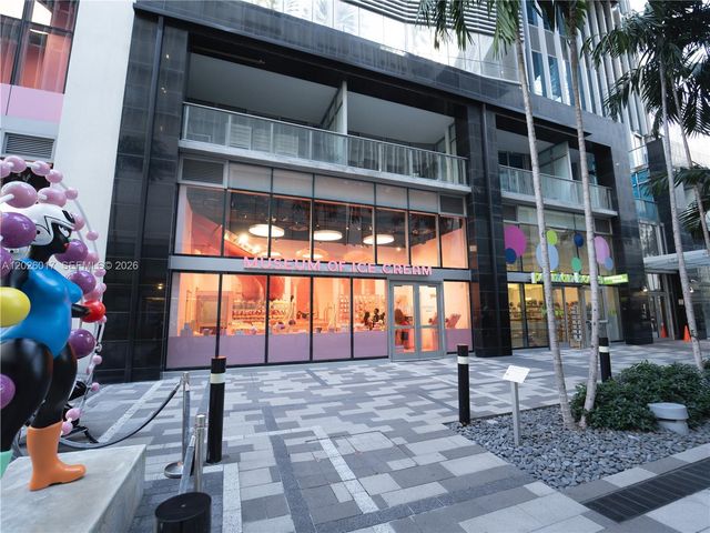 851 NE 1st Ave 4201, Miami, FL 33132