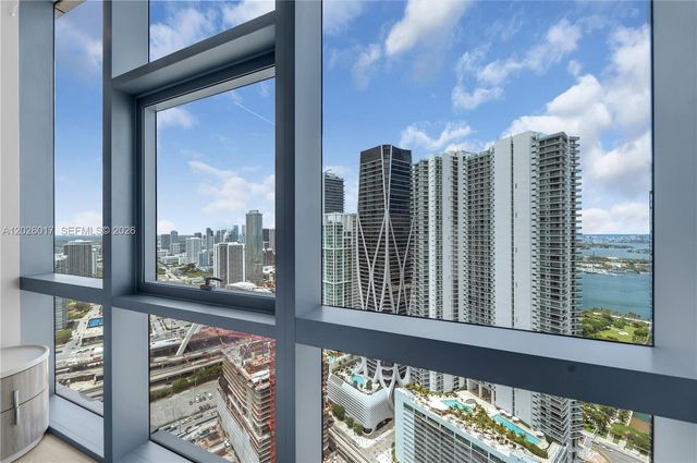 851 NE 1st Ave 4201, Miami, FL 33132