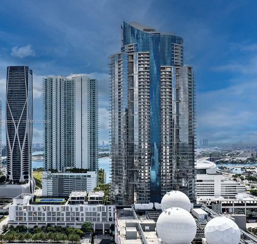 851 NE 1st Ave 4201, Miami, FL 33132