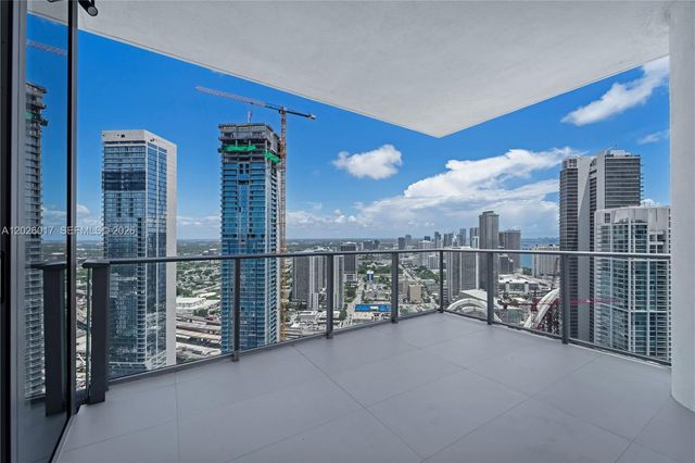 851 NE 1st Ave 4201, Miami, FL 33132