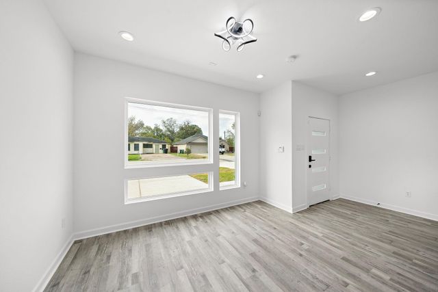 3507 Wilmington Street B, Houston, TX 77051