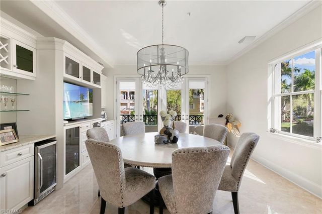 2642 Bolero DR 5-2, Naples, FL 34109