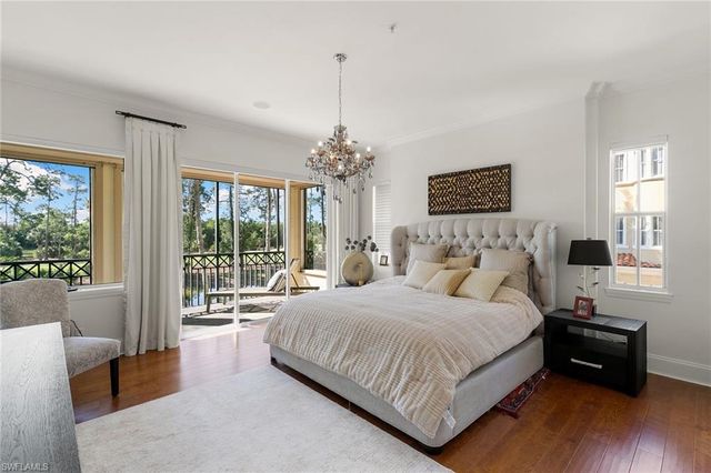 2642 Bolero DR 5-2, Naples, FL 34109