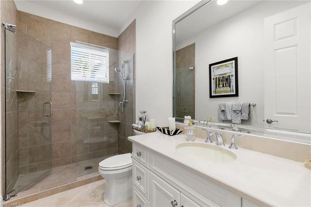 2642 Bolero DR 5-2, Naples, FL 34109