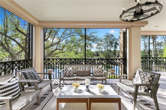 2642 Bolero DR 5-2, Naples, FL 34109