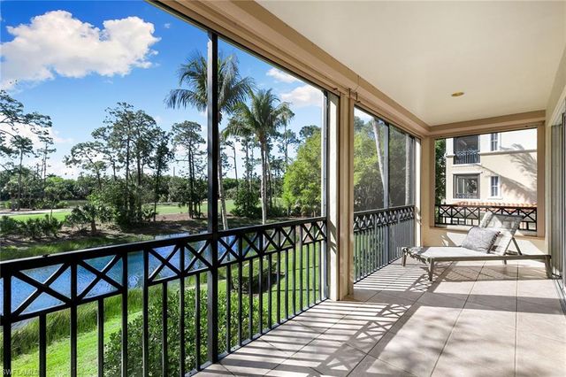 2642 Bolero DR 5-2, Naples, FL 34109