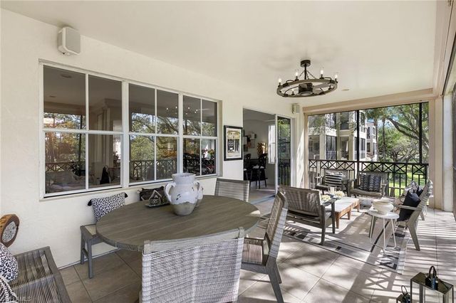 2642 Bolero DR 5-2, Naples, FL 34109