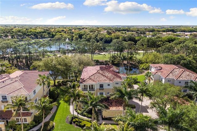 2642 Bolero DR 5-2, Naples, FL 34109