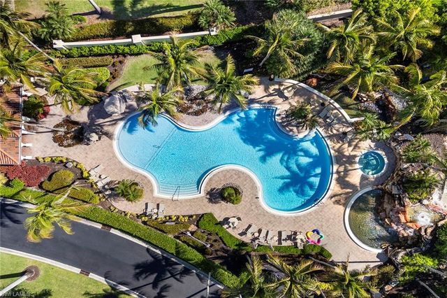 2642 Bolero DR 5-2, Naples, FL 34109