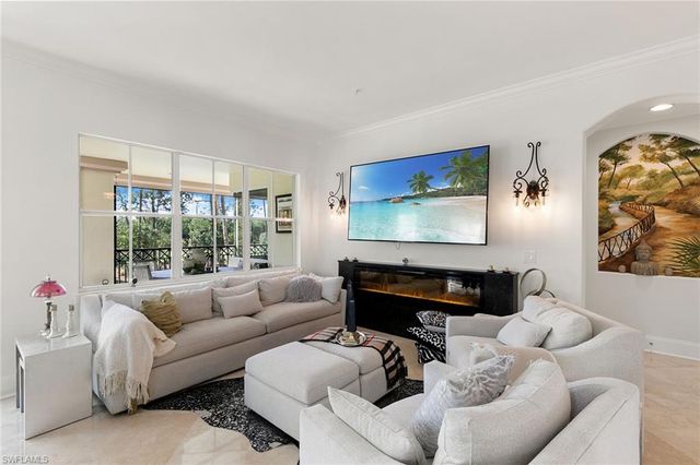 2642 Bolero DR 5-2, Naples, FL 34109