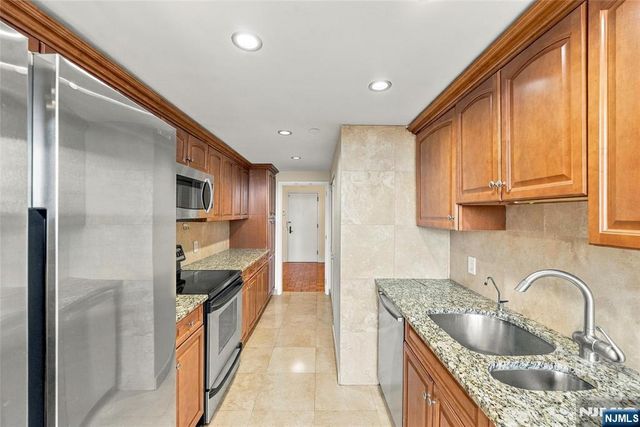 800 Palisade Avenue 807, Fort Lee, NJ 07024