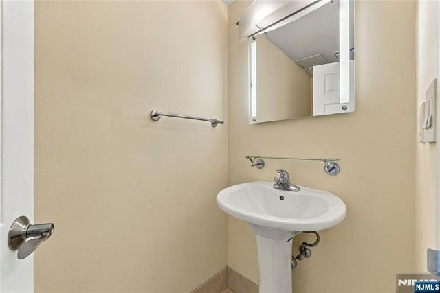 800 Palisade Avenue 807, Fort Lee, NJ 07024