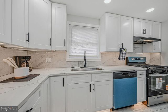 421 POPLAR ST, Sharon Hill, PA 19079