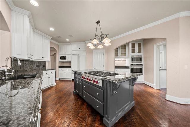 900 Amethyst Drive, Oak Point, TX 75068