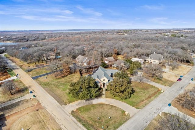 900 Amethyst Drive, Oak Point, TX 75068